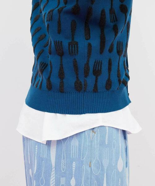 FRAPBOIS（フラボア）の「カトラリーニット カーデガン（カーディガン/ボレロ・レディース・ベージュ/ブルー・1/2）」の8枚目の写真