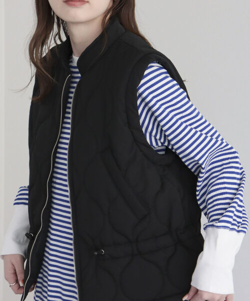 fredy emue（フレディエミュ）の「【fredyemueフレディエミュ】キルティングベスト（ダウンベスト・レディース・アイボリー/ピンク/ブラック・38）」の3枚目の写真