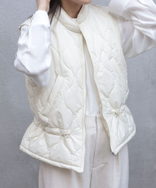 fredy emue（フレディエミュ）の「【fredyemueフレディエミュ】キルティングベスト（ダウンベスト・レディース・アイボリー/ピンク/ブラック・38）」の10枚目の写真