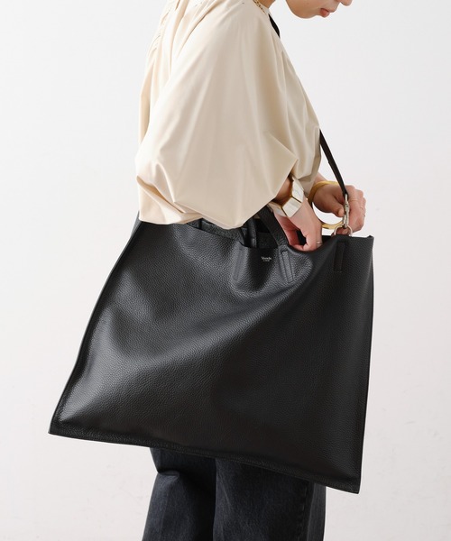 Omekashi（オメカシ）の「blancle レザーフラットトートバッグ（トートバッグ・レディース・ブラック/ベージュ・ONE SIZE）」の7枚目の写真