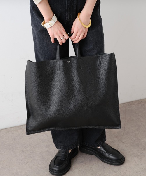 Omekashi（オメカシ）の「blancle レザーフラットトートバッグ（トートバッグ・レディース・ブラック/ベージュ・ONE SIZE）」の8枚目の写真