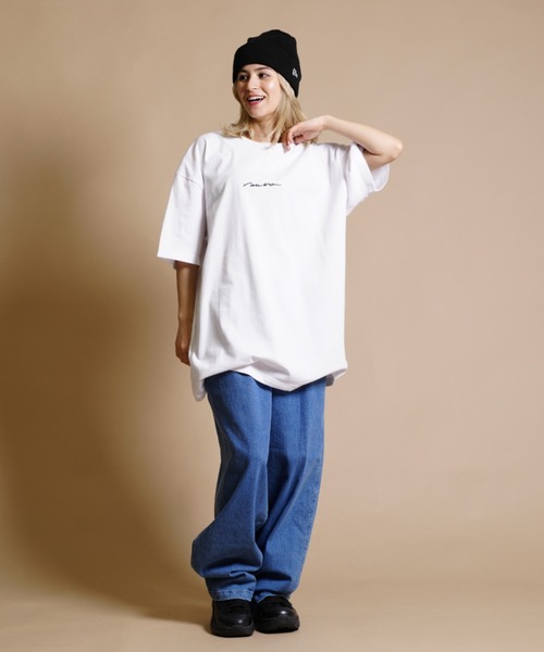 NEW ERA(ニューエラ)の「【ムラサキスポーツ別注】NEW ERA/ニューエラ ビッグシルエット/オーバーサイズ/ 無地ワンポイント 刺繍ロゴ Tシャツ 13732625/13732626/13732627/13732628(Tシャツ/カットソー・レディース・グリーン/ブラック/ホワイト×ブラック/ホワイト×グリーン・XL/XXL)」の21枚目の写真