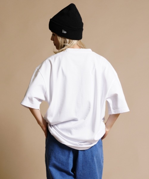 NEW ERA(ニューエラ)の「【ムラサキスポーツ別注】NEW ERA/ニューエラ ビッグシルエット/オーバーサイズ/ 無地ワンポイント 刺繍ロゴ Tシャツ 13732625/13732626/13732627/13732628(Tシャツ/カットソー・レディース・グリーン/ブラック/ホワイト×ブラック/ホワイト×グリーン・XL/XXL)」の12枚目の写真