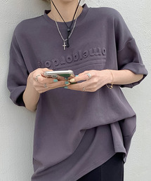 立体ロゴTシャツ