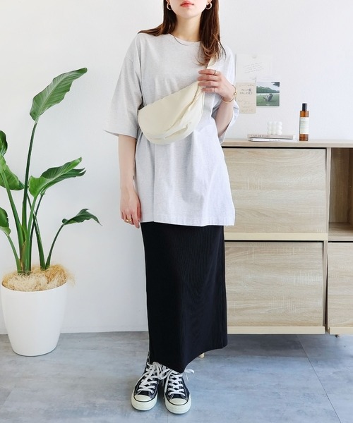 andme(アンドミー)の「コットンオーバーサイズ半袖Tシャツ(Tシャツ/カットソー・レディース・オフホワイト/チャコールグレー/ブラック/ベージュ/オートミール/ブルー系その他・M)」の18枚目の写真
