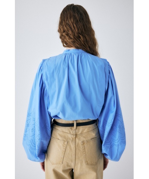 MOUSSY(マウジー)の「EYELET TUCK ブラウス(シャツ/ブラウス・レディース・ブルー/オフホワイト/ブラック・FREE)」の14枚目の写真