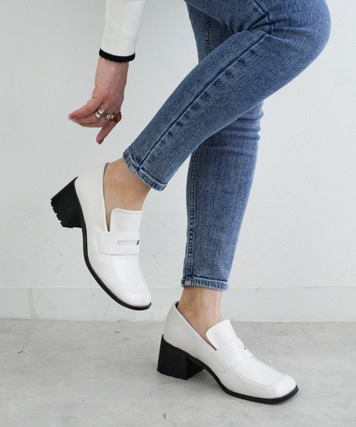 Fabby fabby（ファビィーファビィー）の「ヒールスクエア―ローファ―（ローファー・レディース・ブラック系その他/ブラック/ベージュ/オフホワイト/アイボリー・MEDIUM/LL/LARGE/SMALL）」の2枚目の写真