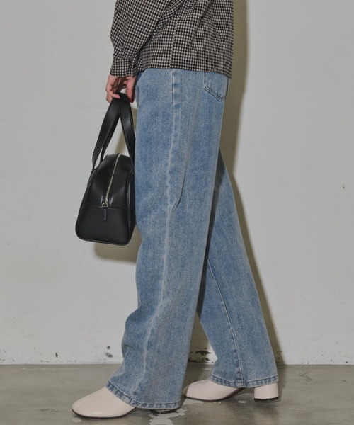 MERLOT（メルロー）の「ストレートデニムパンツ（デニムパンツ・レディース・ホワイト/ライトブルー/グレー・SMALL/MEDIUM/LARGE）」の12枚目の写真