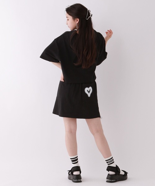 repipi armario(レピピ アルマリオ)の「☆セットアイテム/kairaコラボ☆フーディーセットアップ(セットアップ・キッズ・ブラック/ライム/ホワイト・MEDIUM/LARGE/SMALL)」の3枚目の写真