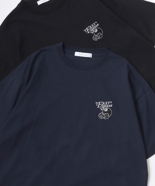 Lazar（ラザル）の「Lazar 別注 Ball ＆ Dice Tee/オーバーサイズ 8ボール ワンポイント刺繍 バックプリント 半袖Tシャツ/レディース メンズ（Tシャツ/カットソー・メンズ・ホワイト/ブラック/グリーン/ネイビー/ホワイト系その他/ブラック系その他/ホワイト系その他2/ホワイト系その他3/グリーン系その他/ブルー系その他/ブラック系その他4/ホワイト系その他5/ホワイト系その他6/ブラック系その他2/ブルー系その他2/ホワイト系その他4/ブラック系その他3・M/L/LL）」の16枚目の写真