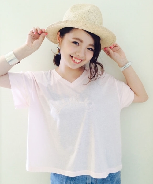 Kastane（カスタネ）の「【Kastane】Vネックロゴ刺繍T（Tシャツ/カットソー・レディース・ピンク/サックスブルー/オフホワイト/グレー・FREE）」の4枚目の写真