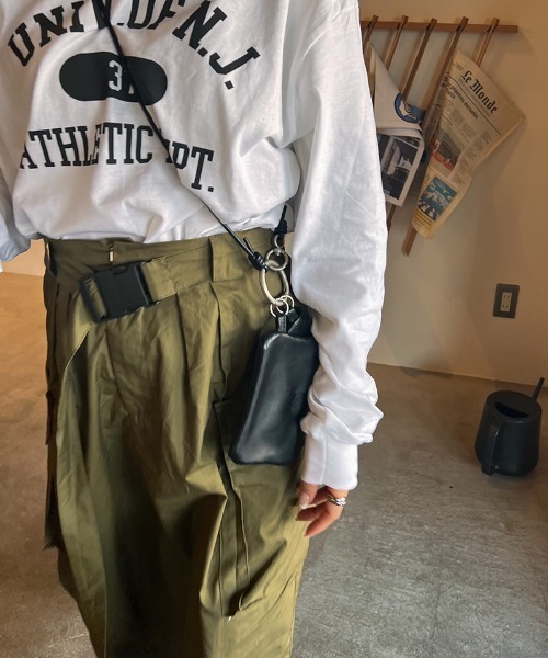 ISOOK(アイスー)の「Belted cargo skirt / ベルトカーゴスカート(mako select)(スカート・レディース・ブラック/カーキ・FREE)」の12枚目の写真