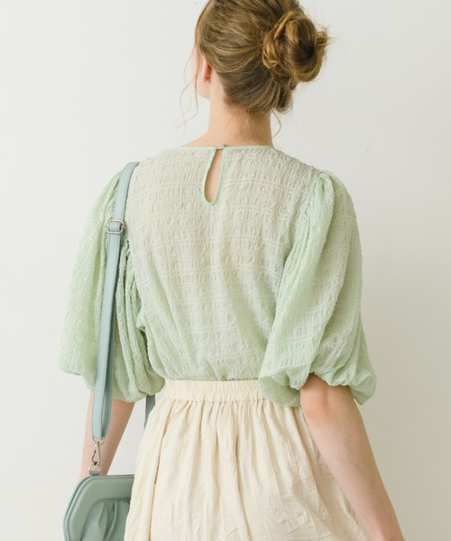 idem（イデム）の「volume sleeve sheer blouse/袖ボリュームシアーブラウス（Tシャツ/カットソー・レディース・ミント/パープル/アイボリー・FREE）」の22枚目の写真