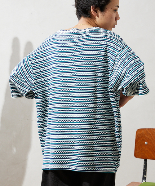 JOURNAL STANDARD relume(ジャーナルスタンダード レリューム)の「CALIFORNIA ジャガードボーダーTシャツ(Tシャツ/カットソー・メンズ・ホワイト/ブラウン/ボルドー・MEDIUM/LARGE)」の10枚目の写真