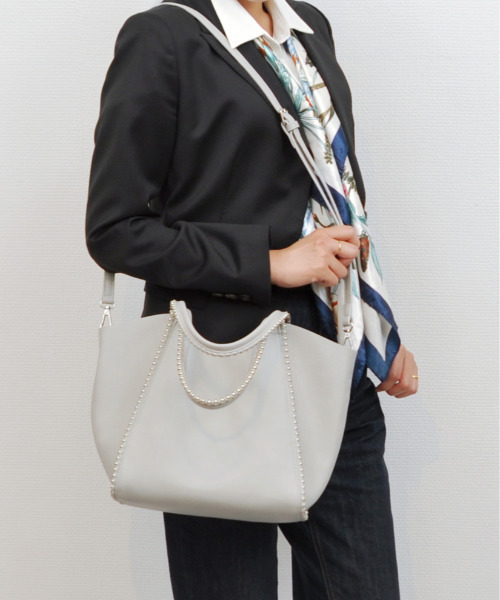 カシュカシュ cachecache / ボールチェーン2wayトートバッグ（トートバッグ）｜cache cache（カシュ カシュ） 6,300円