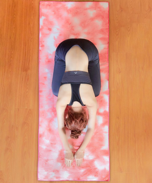 DAY CLOSET(デイ クローゼット)の「183×63cmタイダイ柄ヨガタオル+収納ケース(タオル・メンズ・ブルーグリーン/ブルー系その他2/ブルー系その他/パープル系その他/ピンク/ミント・ONE SIZE)」の10枚目の写真