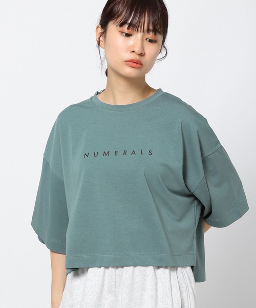 NUMERALS（ヌメラルズ）の「【Girls in NUMERALS】ロゴTシャツ（Tシャツ/カットソー・レディース・パープル/ブラック/ホワイト/ライトグリーン・70/55）」の4枚目の写真