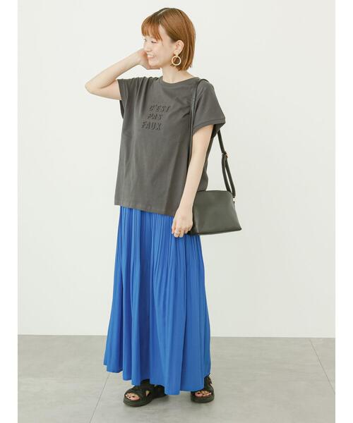 Lugnoncure（ルノンキュール）の「エンボスロゴTシャツ（Tシャツ/カットソー・レディース・グレー/オフホワイト/チャコールグレー・F）」の6枚目の写真