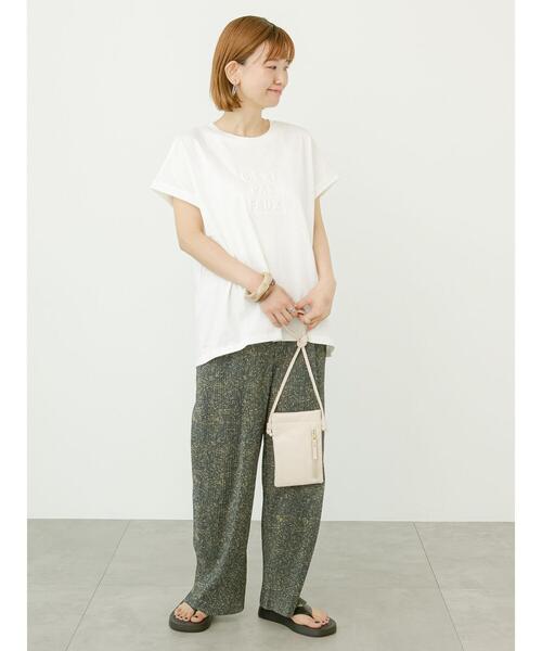 Lugnoncure（ルノンキュール）の「エンボスロゴTシャツ（Tシャツ/カットソー・レディース・グレー/オフホワイト/チャコールグレー・F）」の12枚目の写真