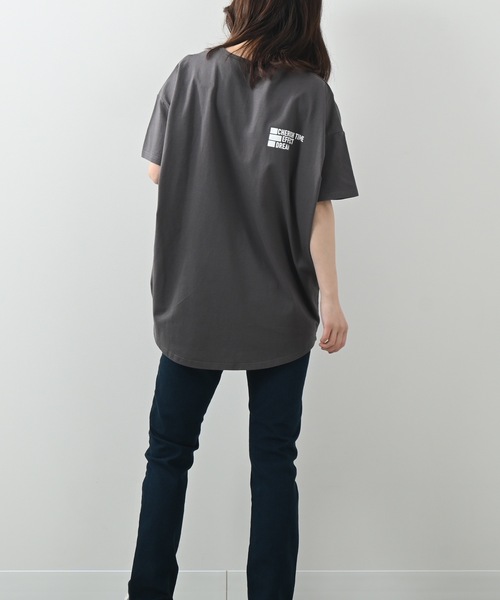 Felt-Maglietta(フェルトマリエッタ)の「フロントバックロゴプリントTシャツ(Tシャツ/カットソー・レディース・ホワイト/チャコールグレー/ブラック/ターコイズブルー・FREE)」の21枚目の写真