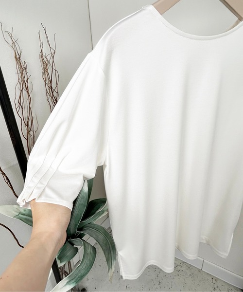 Meli rich（メリーリッチ）の「【接触冷感】前後2WAYスリーブタック5分袖プルオーバー（Tシャツ/カットソー・レディース・オフホワイト・FREE）」の15枚目の写真