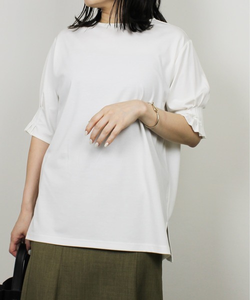 Meli rich（メリーリッチ）の「【接触冷感】前後2WAYスリーブタック5分袖プルオーバー（Tシャツ/カットソー・レディース・オフホワイト・FREE）」の3枚目の写真