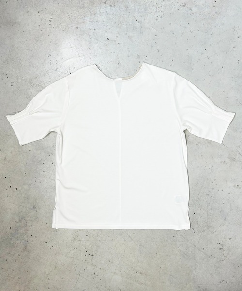 Meli rich（メリーリッチ）の「【接触冷感】前後2WAYスリーブタック5分袖プルオーバー（Tシャツ/カットソー・レディース・オフホワイト・FREE）」の10枚目の写真