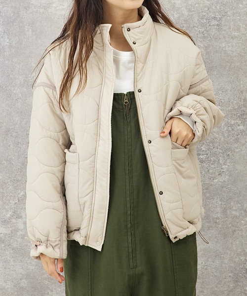 CUBE SUGAR（キューブシュガー）の「リップストップキルティングハイネックブルゾン（ブルゾン・レディース・グレイッシュベージュ/カーキ/ネイビー・M）」の2枚目の写真