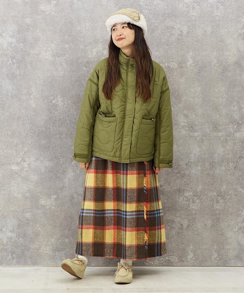 CUBE SUGAR（キューブシュガー）の「リップストップキルティングハイネックブルゾン（ブルゾン・レディース・グレイッシュベージュ/カーキ/ネイビー・M）」の5枚目の写真