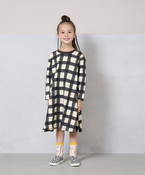 HOGAN RANCH WEAR(ホーガンランチウエア)の「キャンディーペーパーナガソデワンピース(80~140cm)(ワンピース・キッズ・レッド/ブルー/イエロー/ピンク/ブラック/オフホワイト・130/95/90/140/120/110/80/100)」の12枚目の写真