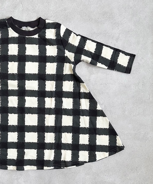 HOGAN RANCH WEAR(ホーガンランチウエア)の「キャンディーペーパーナガソデワンピース(80~140cm)(ワンピース・キッズ・レッド/ブルー/イエロー/ピンク/ブラック/オフホワイト・130/95/90/140/120/110/80/100)」の15枚目の写真