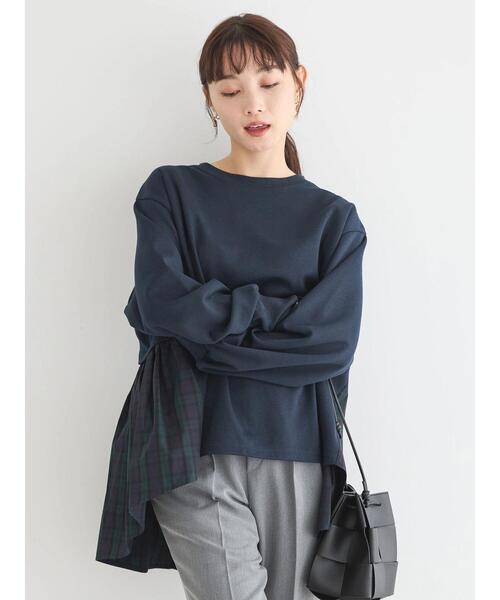 AMERICAN HOLIC 異素材バックフレアポンチプルオーバー ネイビー AMERICAN HOLIC（アメリカンホリック）の「異素材バックフレア HOLIC 異素材バックタックドッキングプルオーバー | アメリカンホリック