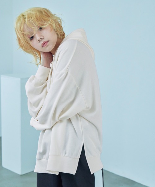 Fashion Letter(ファッションレター)の「裏毛フーディーパーカー(パーカー・レディース・ブラック/ベージュ/ブルー/アイボリー/ピンクベージュ・M)」の12枚目の写真