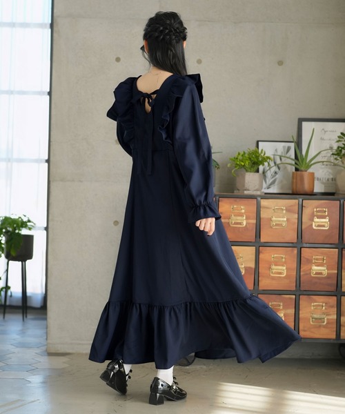 Newlyme（ニューリーミー）の「バックリボンマキシワンピース（ワンピース・レディース・ブラック/ブラウン/ネイビー・MEDIUM/XX-LARGE/X-LARGE/LARGE）」の3枚目の写真