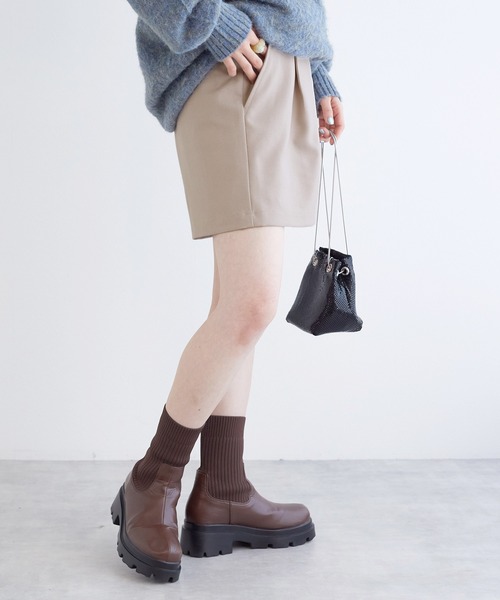 w closet（ダブルクローゼット）の「ツイルタックショートパンツ（その他パンツ・レディース・グレー/ブラウン/グレイッシュベージュ/ブラック・FREE）」の6枚目の写真