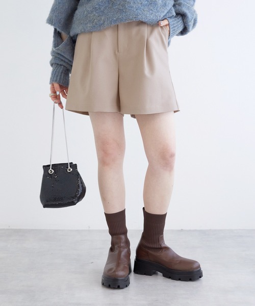 w closet（ダブルクローゼット）の「ツイルタックショートパンツ（その他パンツ・レディース・グレー/ブラウン/グレイッシュベージュ/ブラック・FREE）」の8枚目の写真