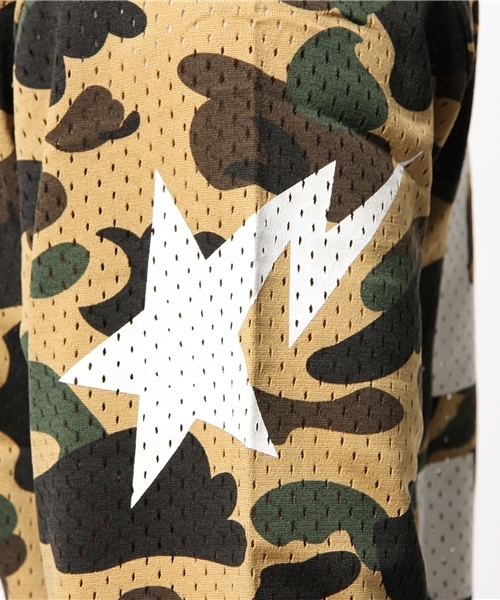A BATHING APE（アベイシングエイプ）の「1ST CAMO MESH FOOTBALL LONG SLEEVE TEE（Tシャツ/カットソー・メンズ・イエロー/グリーン・XX-LARGE/SMALL/MEDIUM/LARGE/X-LARGE）」の8枚目の写真