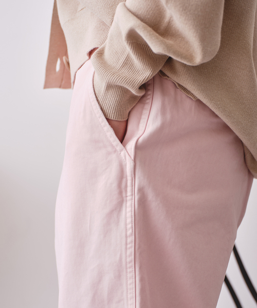 Spick & Span(スピックアンドスパン)の「Higuchi×S チノワイドパンツ(チノパンツ・レディース・ベージュ/ピンク系その他・34/40/38/36)」の22枚目の写真