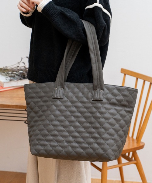 【セール】キルティングビッグトートバッグ（ショルダーバッグ）｜VitaFelice（ヴィータフェリーチェ）