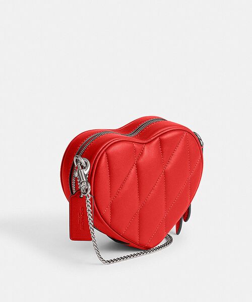 COACH（コーチ）の「ハート クロスボディ 14・ピロー キルティング
