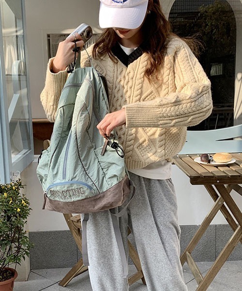 gossip！ロサンゼルス（ゴシップロサンゼルス）の「Y2K 大容量 超軽量 デイリーマルチバックパック リュック 刺繍 バックパック（バックパック/リュック・レディース・グレー/グリーン/レッド・FREE）」の9枚目の写真