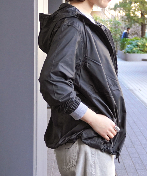 AP STUDIO（エーピーストゥディオ）の「【NIKE/ ナイキ】ウーブンフーディジャケット（マウンテンパーカー・レディース・ブラック・FREE）」の2枚目の写真