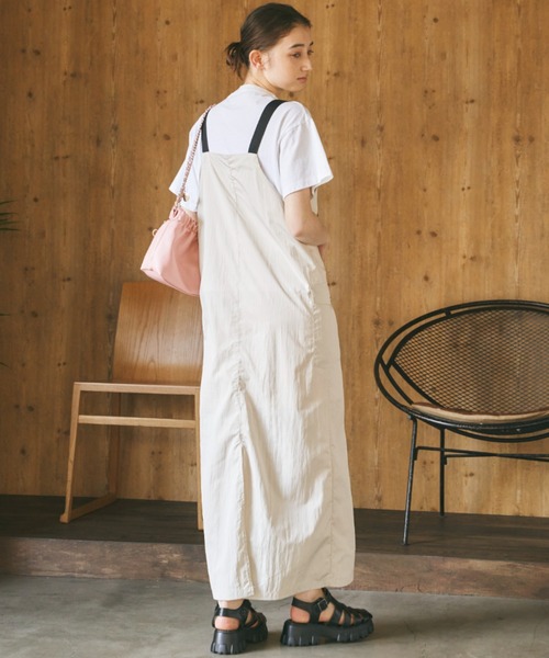 Birthday room（バースデイルーム）の「フロントジップミリタリージャンパースカート/ワンピース（ジャンパースカート・レディース・チャコールグレー/アイボリー・FREE）」の3枚目の写真