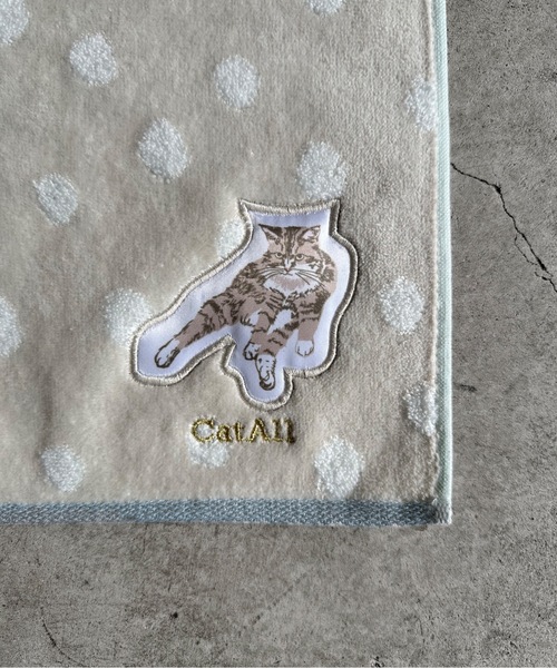 NC:カワムラオリエ CAT ALL ネコ プリントアップリケハンカチ