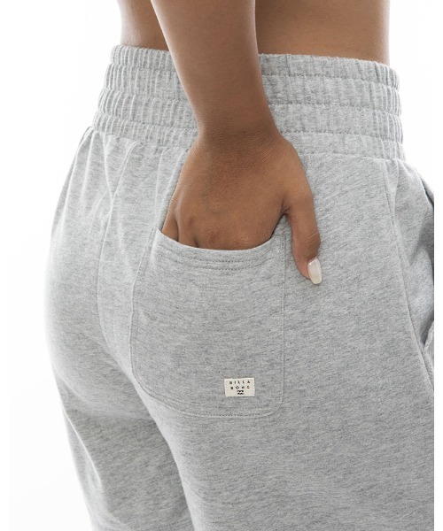 BILLABONG(ビラボン)の「BILLABONG レディース 【CHILLWEAR】 WALK SHORTS ウォークパンツ/ショートパンツ 【2024年春夏モデル】/ビラボンウエストゴムリラックスボトムス(その他パンツ・レディース・グレー/アイボリー・MEDIUM/LARGE)」の11枚目の写真