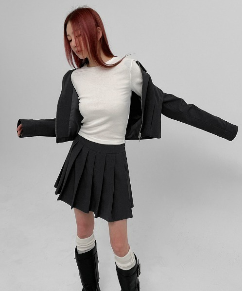 BLACKUP（ブラックアップ）の「[MADE] ドミニクプリーツミニスカートパンツ（スカート・レディース・ブラック/チャコールグレー・SMALL/MEDIUM/LARGE）」の17枚目の写真