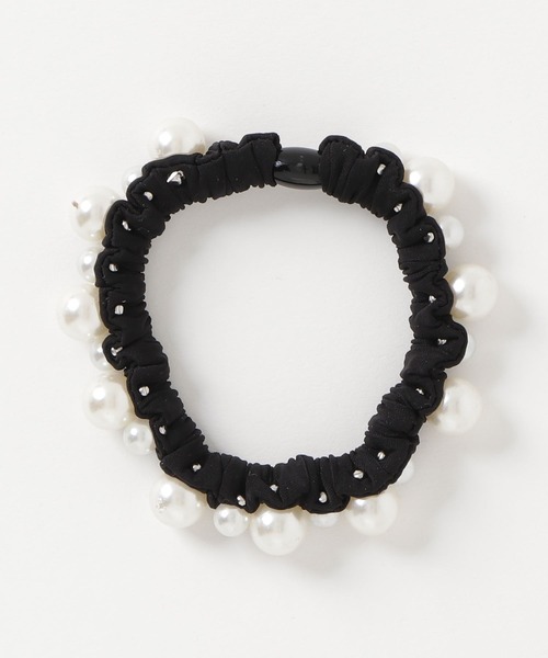 E&C closet…（イーアンドシークローゼット）の「【半額セール延長中】＼ZOZOTOWヘアゴム人気ランキング第1位獲得商品／ランダムパールヘアゴム（ヘアゴム・レディース・ブラック・FREE）」の4枚目の写真