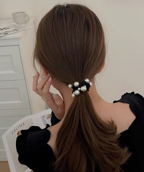 E&C closet…（イーアンドシークローゼット）の「【半額セール延長中】＼ZOZOTOWヘアゴム人気ランキング第1位獲得商品／ランダムパールヘアゴム（ヘアゴム・レディース・ブラック・FREE）」の22枚目の写真
