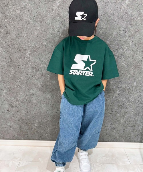 STARTER(スターター)の「STARTER オーバーサイズ プリントT(Tシャツ/カットソー・キッズ・ホワイト系/ホワイト系1/ホワイト系2/グレー系/ブラック系1/グレー系1/ダークグリーン系/ブラック系/チャコール/ネイビー/パープル/オレンジ/ブラック/オフホワイト/杢グレー/ダークグリーン・140cm/150cm/160cm/130cm/110cm/120cm)」の1枚目の写真