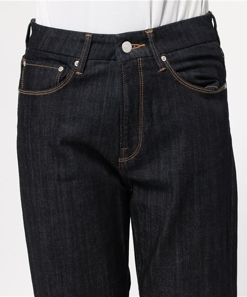 AZUL ENCANTO（アズールエンカント）の「ロークロッチテーパードパンツ（デニムパンツ・レディース・ワンウォッシュ/ホワイト/ブラック・LARGE/SMALL/MEDIUM）」の10枚目の写真